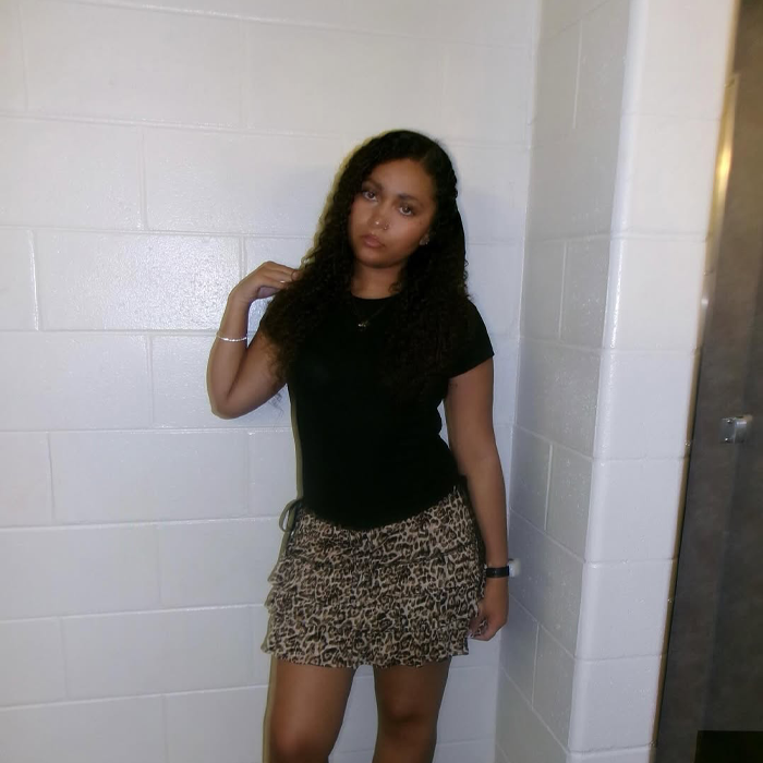 Anjail - Customer Service